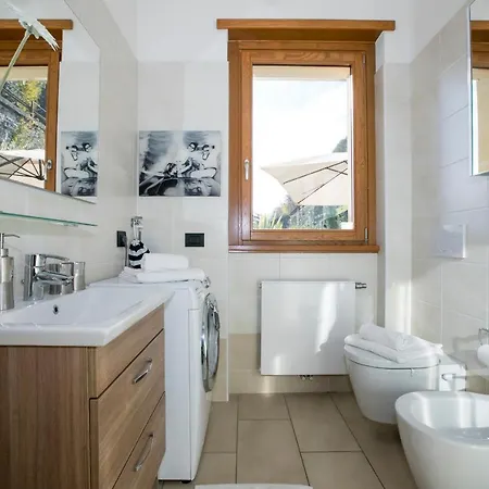 Lägenhet Sleeps 4 Pool