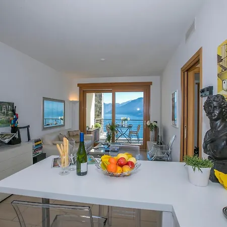 Lägenhet Sleeps 4 Pool