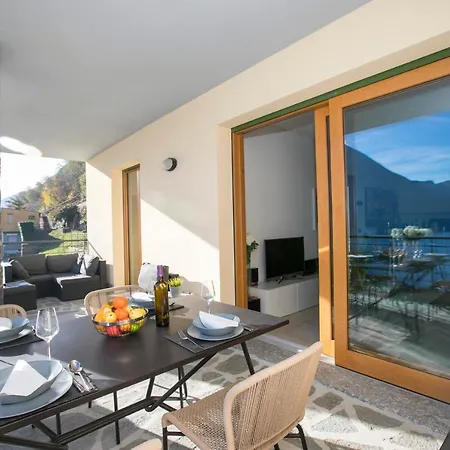 Sleeps 4 Pool Lägenhet *